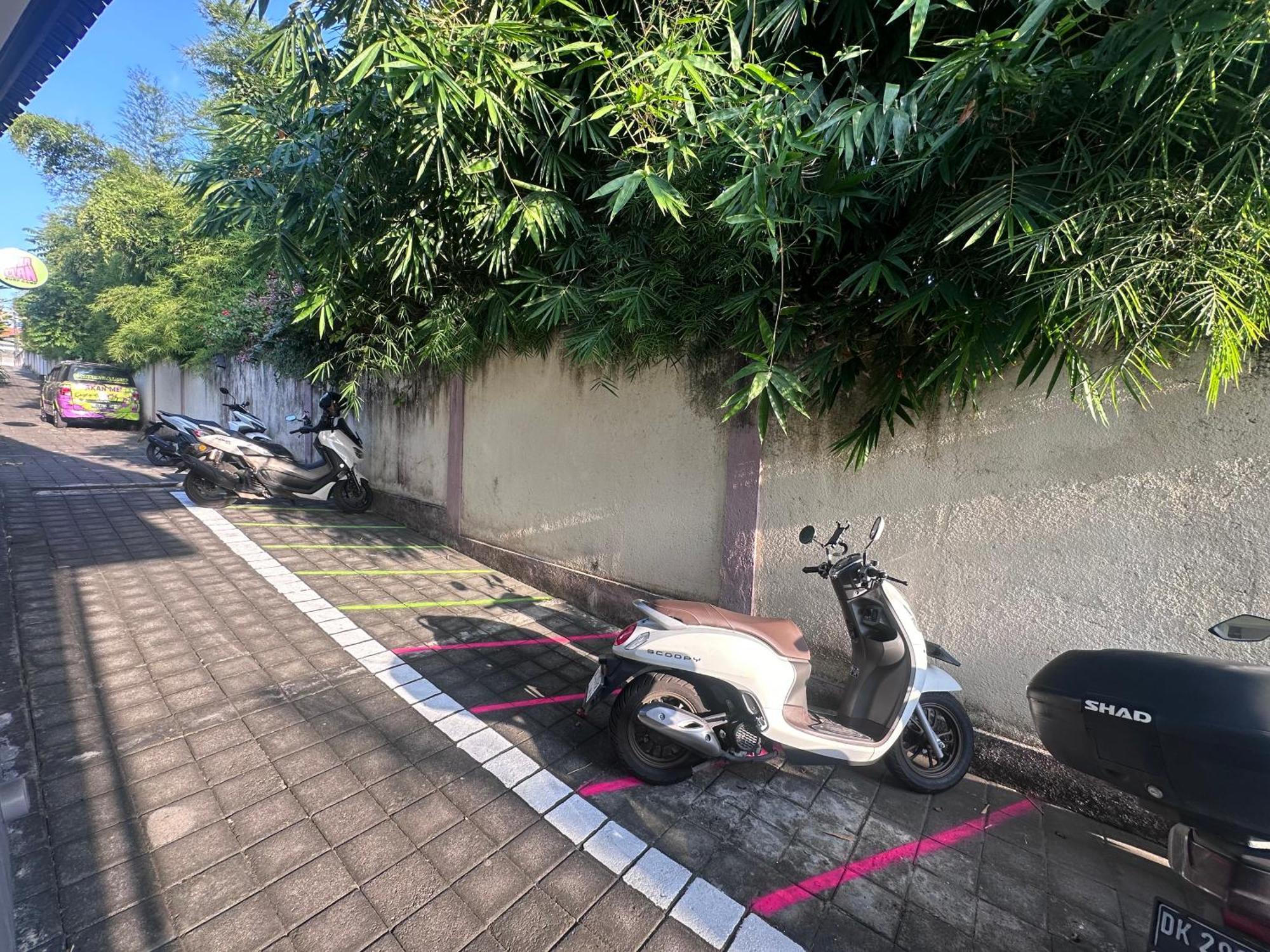 Shaka Clan Surf Hotel Canggu Екстериор снимка